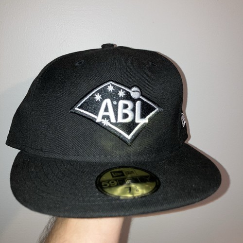 Umpire australian baseball - umpire,